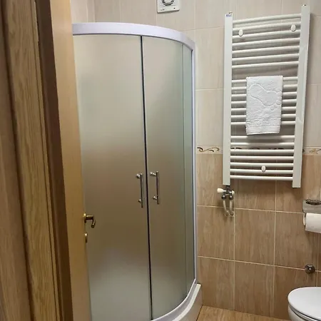 Maja Lux アパート *